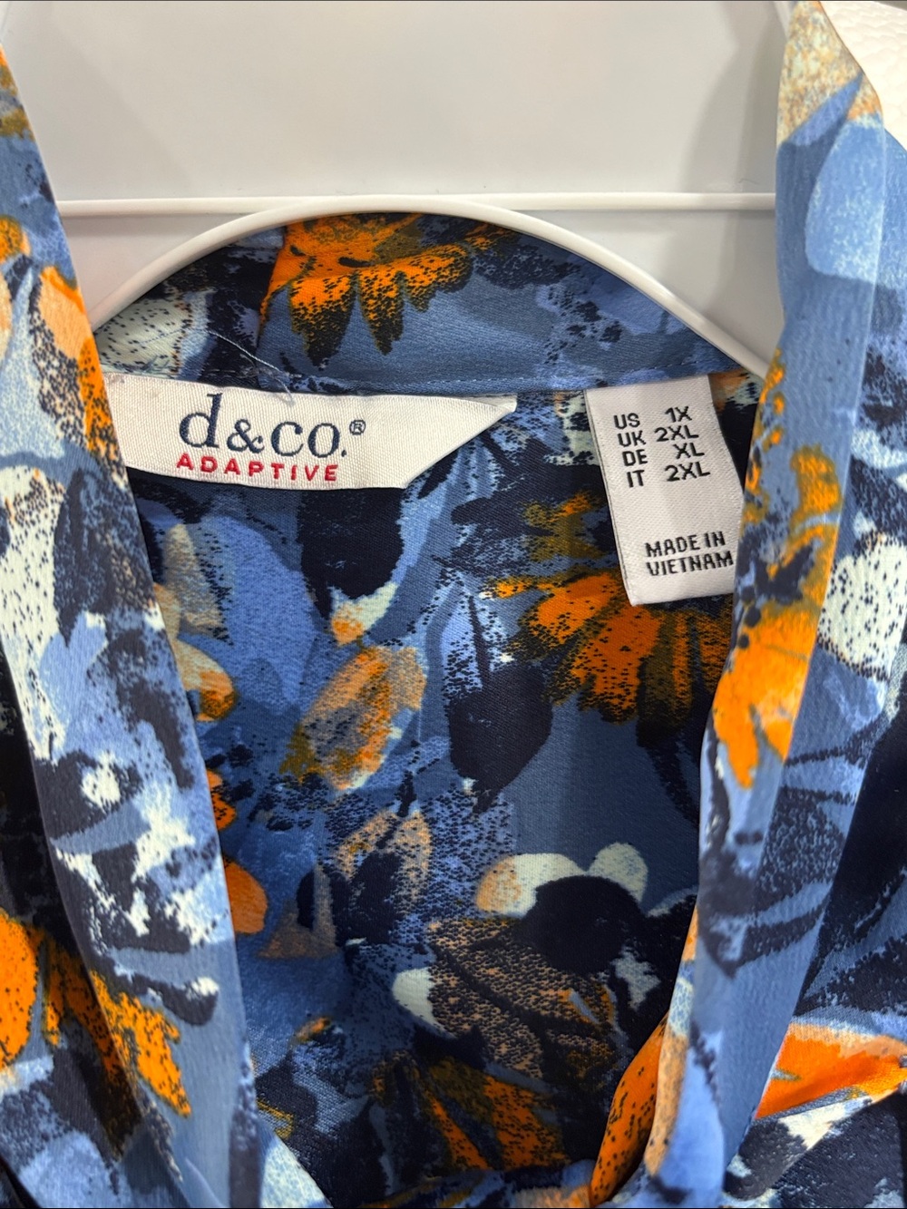 D & Co Floral Bow Tie Blouse in Navy and Orange size 1X - Picture 5 of 5